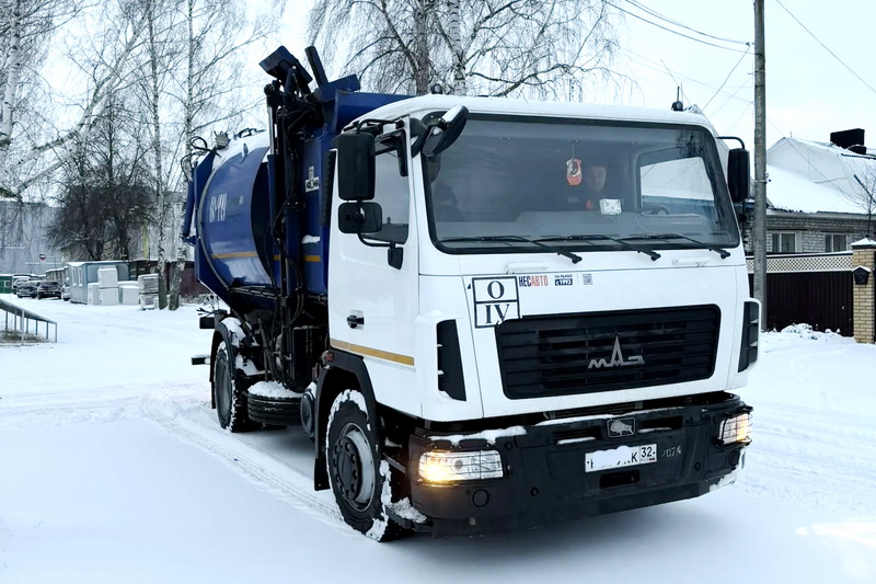 А снег идёт…